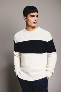 DEFACTO Standard Fit Striped Crew Neck Sweater