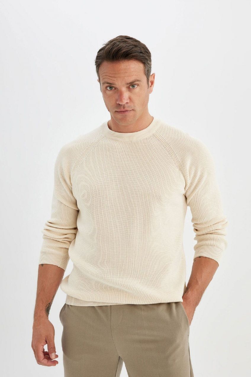 DEFACTO Standard Fit Crew Neck Thessaloniki Fabric Sweater