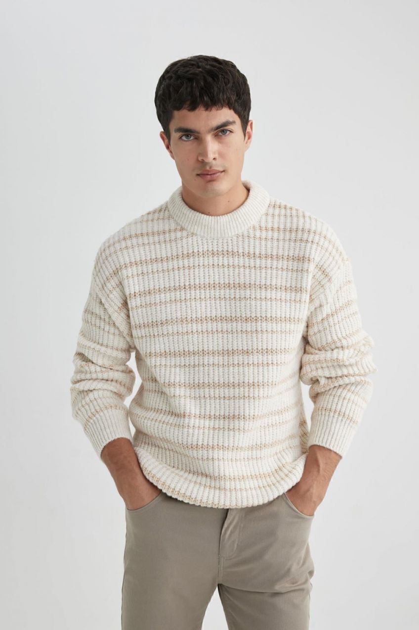 DEFACTO Oversize Fit Striped Crew Neck Sweater