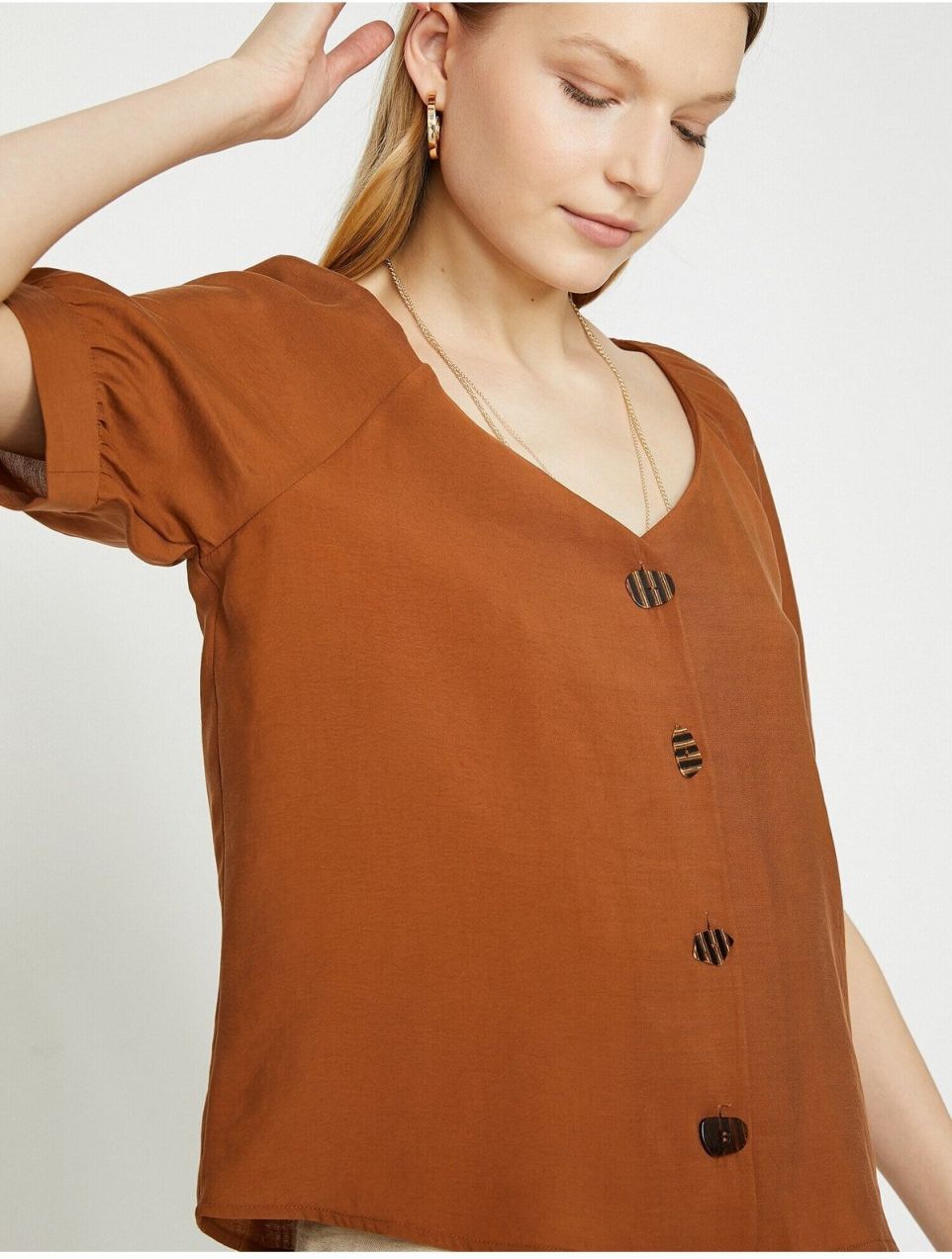 Koton Women's Coffee V-Neck Short Sleeve Shirt