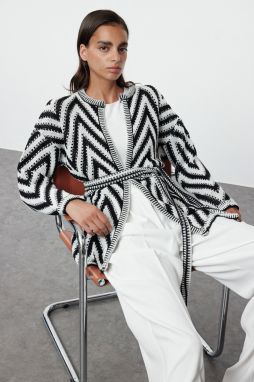 Trendyol Ecru Zigzag Patterned Belted Wide Fit Knitwear Cardigan