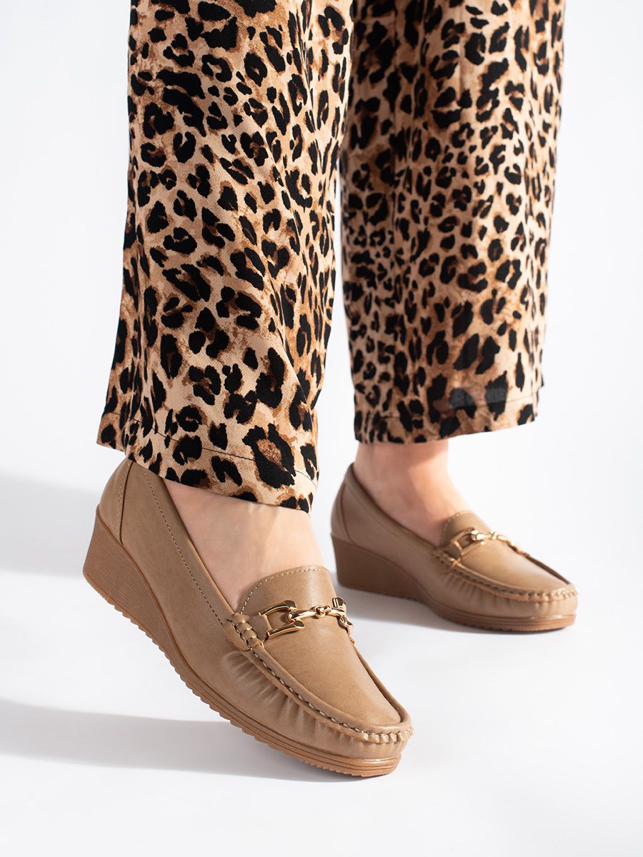 Shelvt Beige women's loafers with buckle
