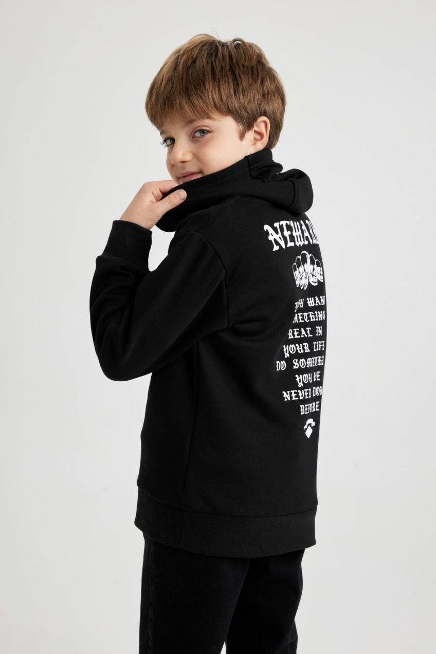 DEFACTO Boy's Hooded Printed Thick Sweatshirt