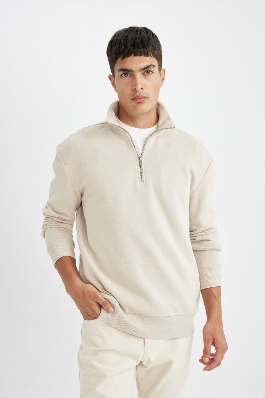 DEFACTO Comfort Fit Stand Collar Zippered Thick Sweatshirt