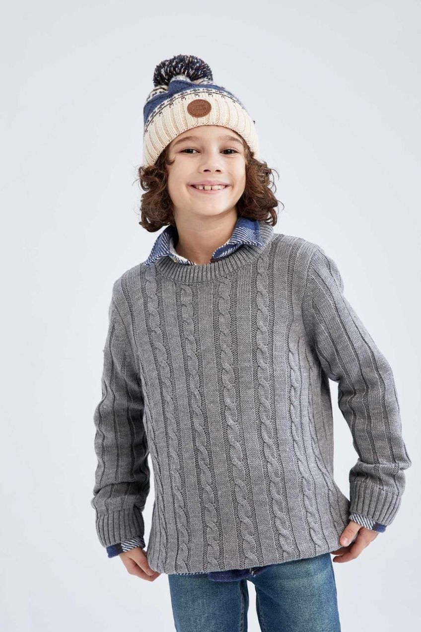 DEFACTO Boy's Regular Fit Crew Neck Knitwear Sweater