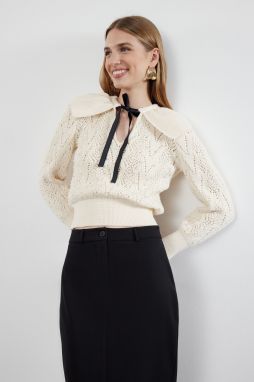 Trendyol Stone Ribbon and Pearl Detailed Knitwear Sweater