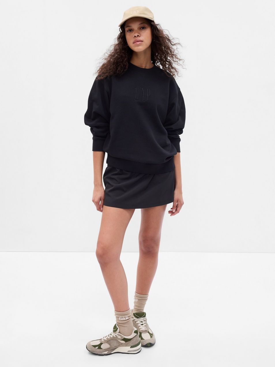 Sweatshirt with GAP logo - Women