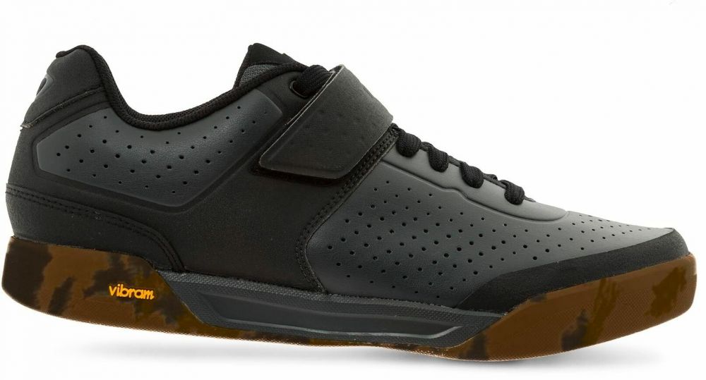 Giro Chamber II Black/Dark Shadow/Gum EUR 43 cycling shoes