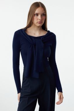 Trendyol Navy Blue Premium Yarn/Special Yarn Knitwear Sweater