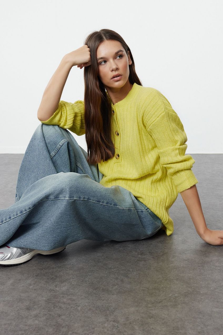 Trendyol Lime Soft Textured Basic Knitwear Sweater