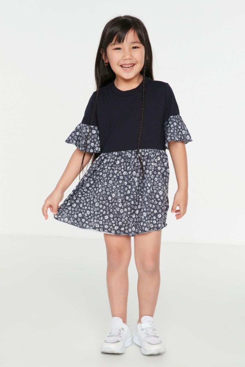 Trendyol Navy Blue Girl's Floral Patterned Knitted T-Shirt