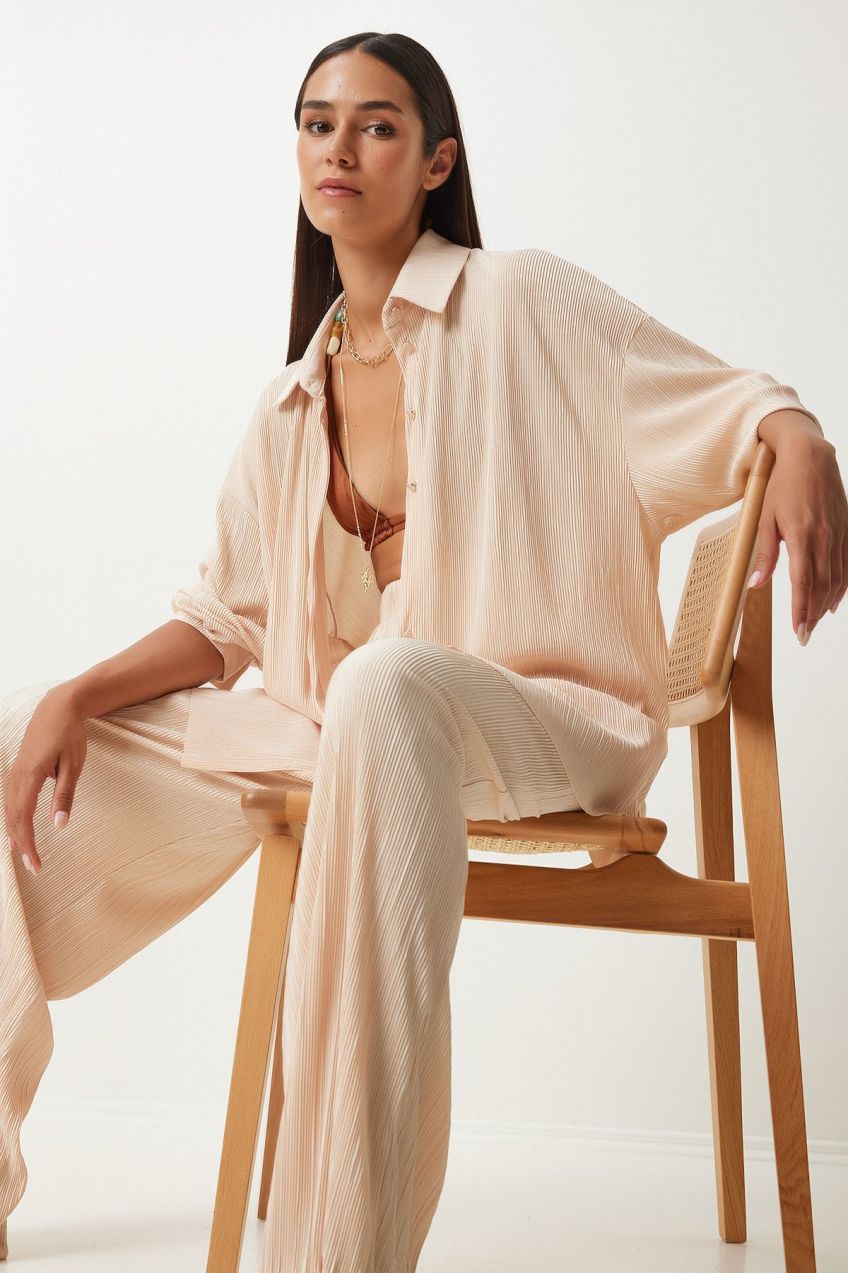 Happiness İstanbul Women's Cream Pleated Shirt and Trousers Set