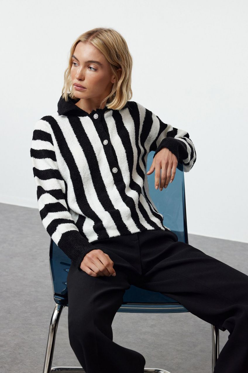 Trendyol Black Soft Textured Boucle Yarn Striped Knitwear Sweater