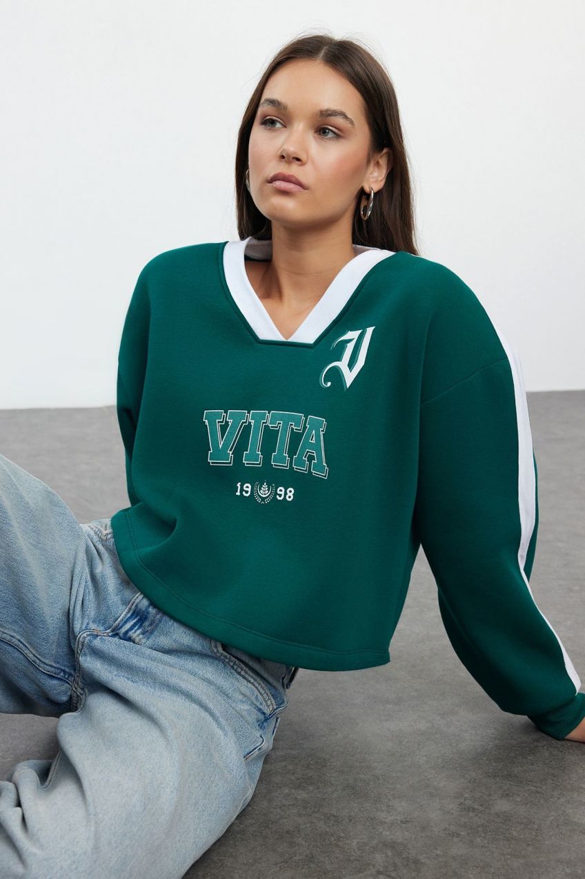 Trendyol Emerald Green Color Blocked Oversize Crop Thick Knitted Sweatshirt