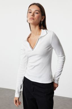 Trendyol Ecru Knitwear Collar Detailed Fitted Flexible Knitted Blouse