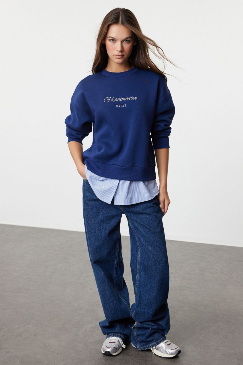 Trendyol Navy Blue Slogan Printed and Poplin Detailed Relaxed Knitted Sweatshirt