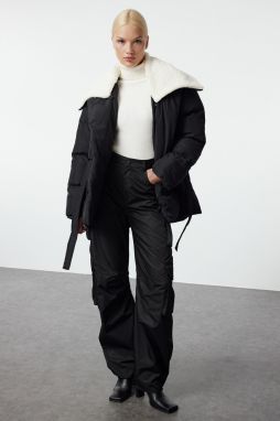 Trendyol Black Oversize Belted Collar Detachable Plush Detailed Puffer Coat