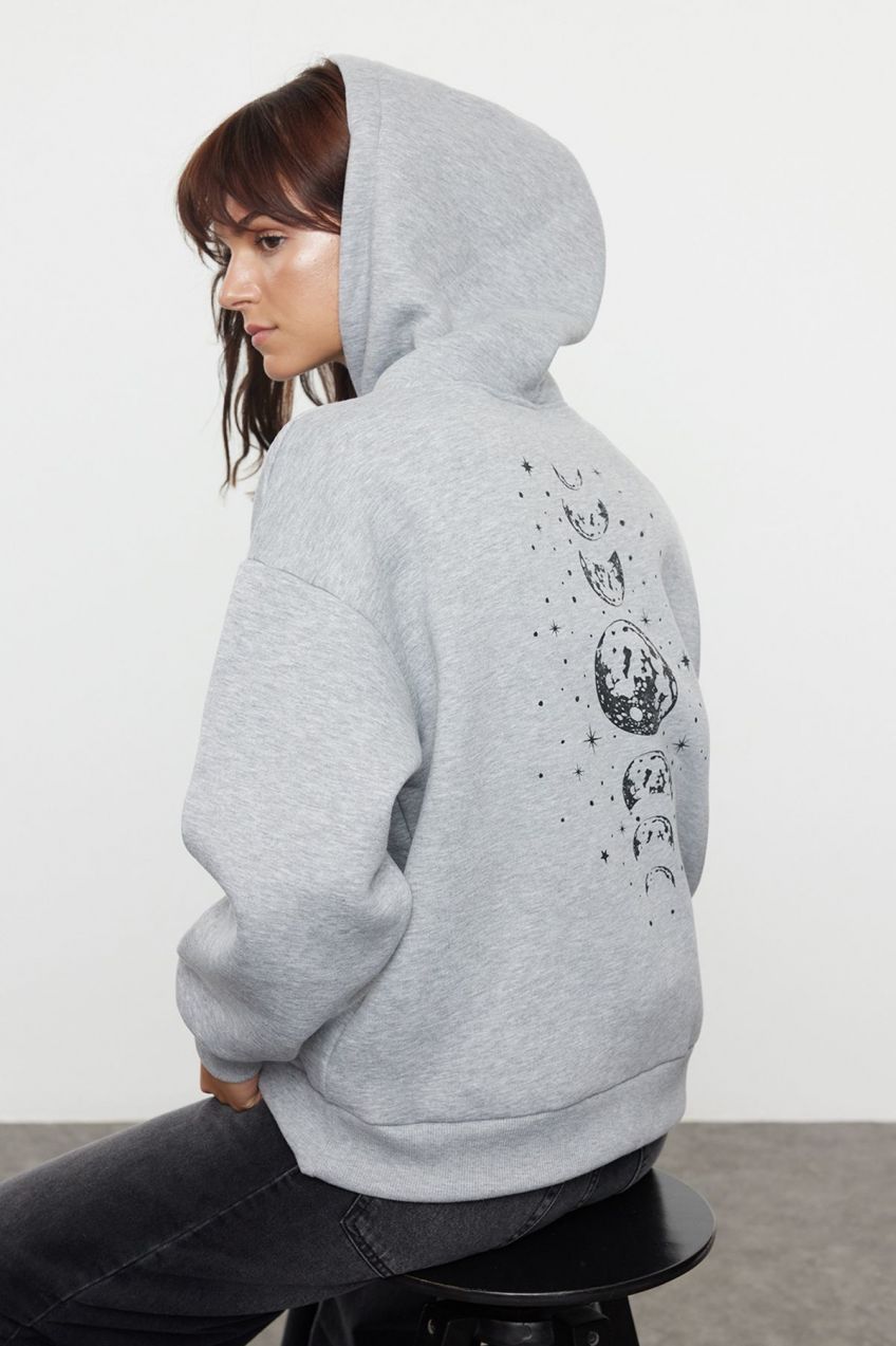 Trendyol Gray Melange Printed Oversize Hooded Thick Fleece Knitted Sweatshirt