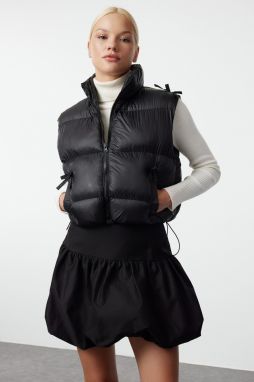 Trendyol Black Regular Bow Detailed Puffer Vest
