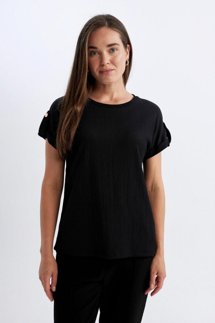 DEFACTO Regular Fit Crew Neck Short Sleeve T-Shirt