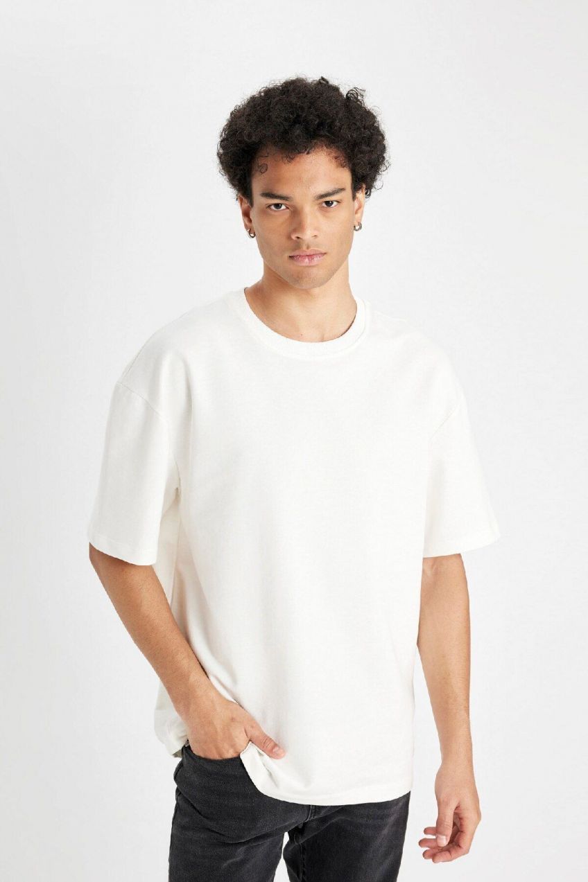 DEFACTO Relax Fit Crew Neck Short Sleeve T-Shirt