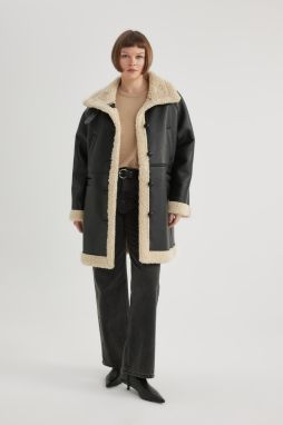DEFACTO Regular Fit Lined Faux Leather Coat
