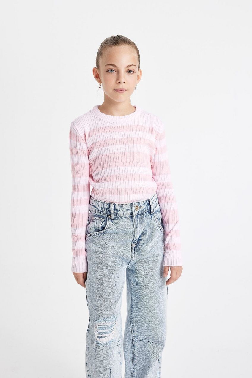 DEFACTO Girl's Standard Fit Crew Neck Sweater