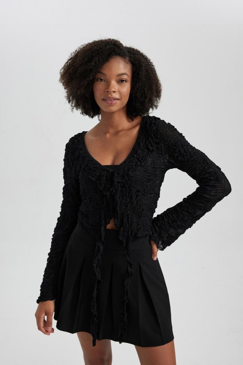 DEFACTO Fitted V Neck Lace Long Sleeve T-Shirt