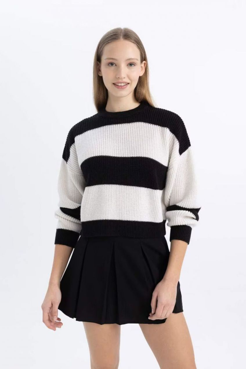 DEFACTO Cool Oversize Fit Striped Crew Neck Sweater