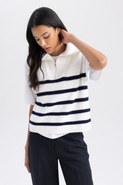 DEFACTO Relax Fit Striped Zippered Stand Collar Sweater