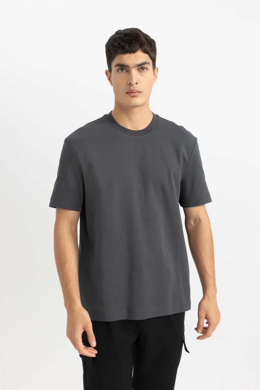 DEFACTO Regular Fit Crew Neck Short Sleeve Basic Heavy Fabric T-Shirt