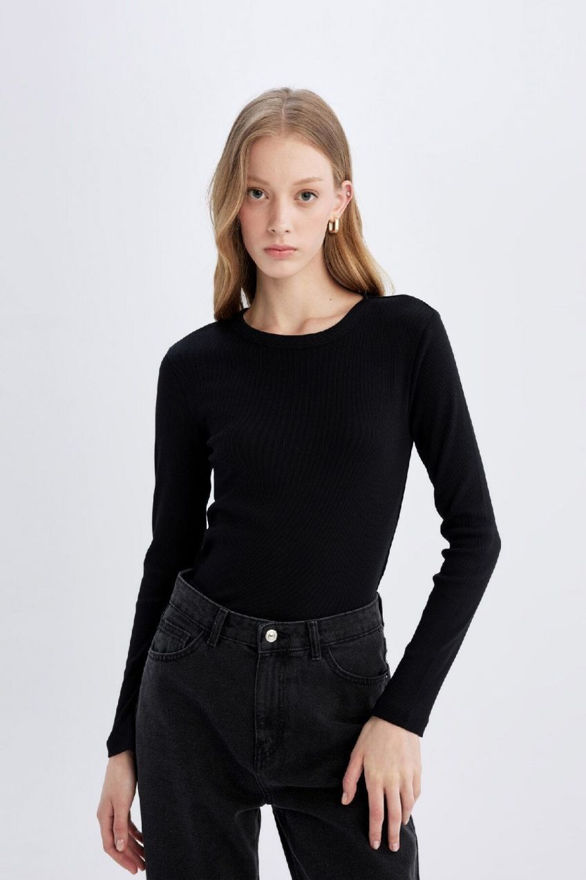 DEFACTO Slim Fit Crew Neck Ribbed Camisole Long Sleeve T-Shirt
