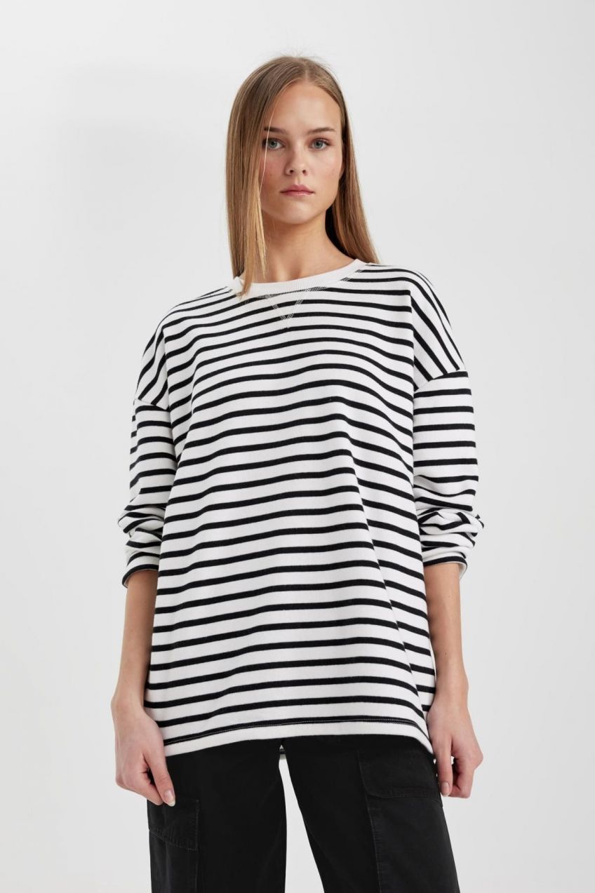 DEFACTO Oversize Fit Crew Neck Striped Thick Fabric Long Sleeve T-Shirt