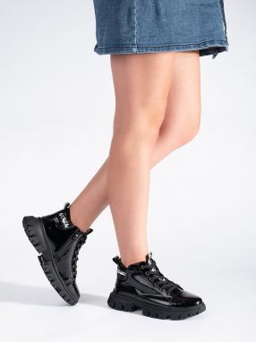 Lacquered black women's boots by Sergio Leone