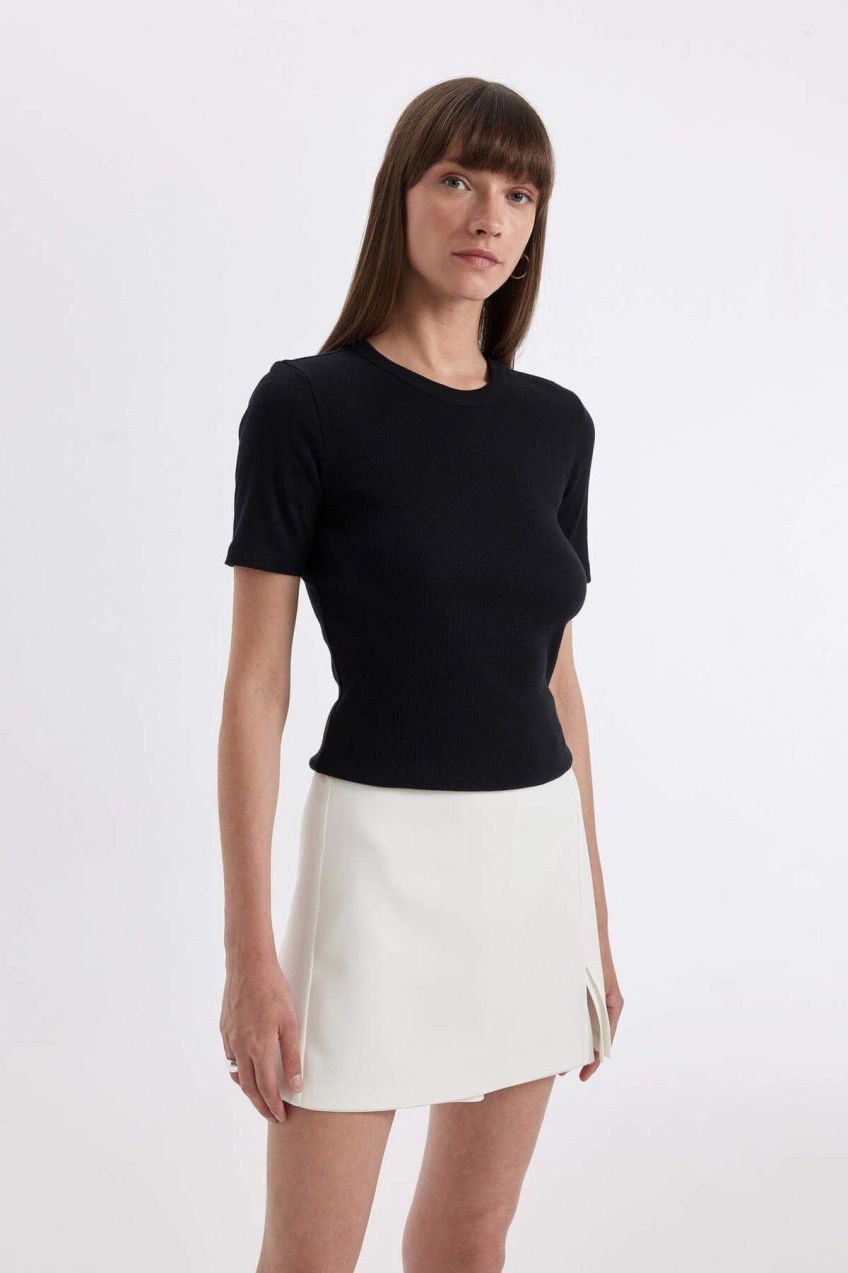 DEFACTO Slim Fit Crew Neck Ribbed Camisole Short Sleeve T-Shirt