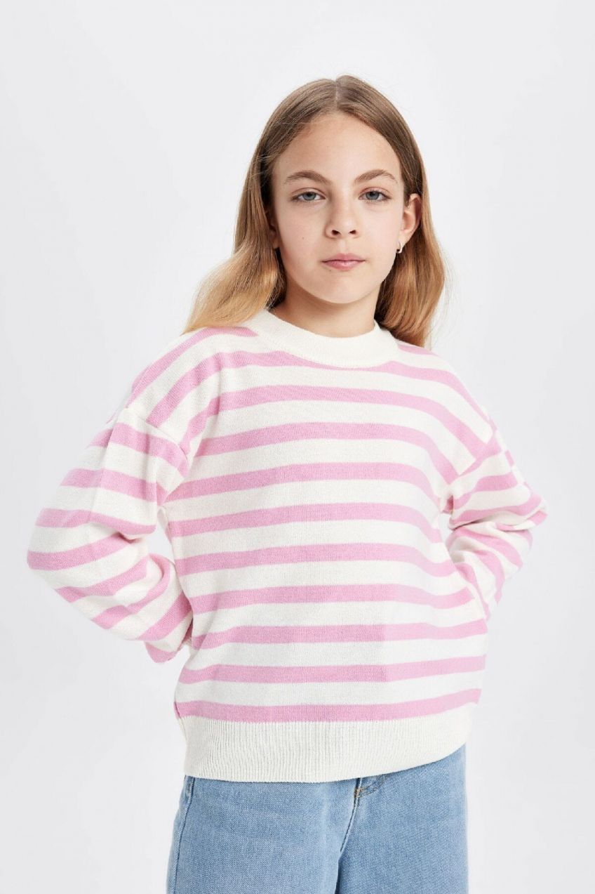 DEFACTO Girl's Standard Fit Crew Neck Sweater