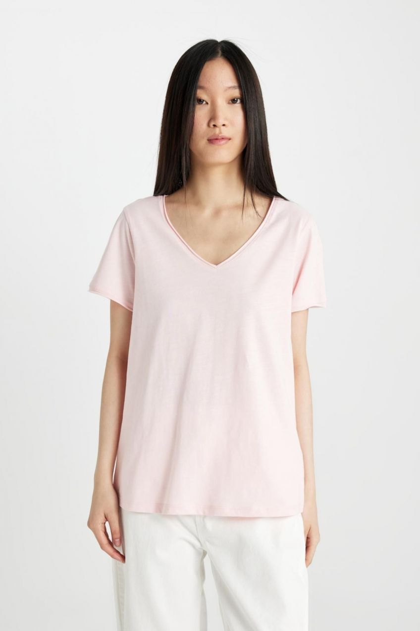 DEFACTO Regular Fit V-Neck Short Sleeve T-Shirt