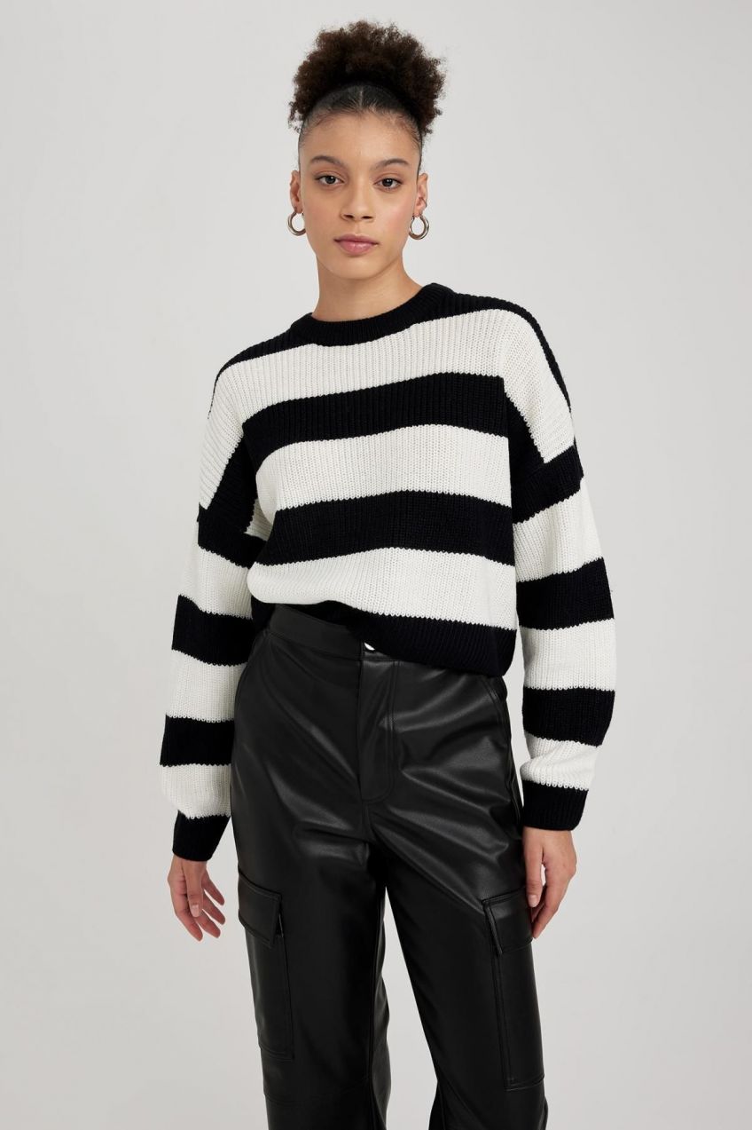 DEFACTO Cool Oversize Fit Crew Neck Knitwear Sweater
