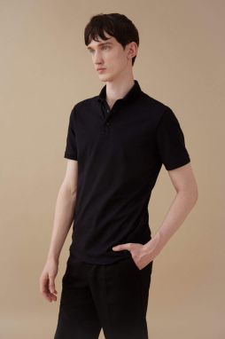 DEFACTO Slim Fit Polo Neck Basic Short Sleeve Cotton T-Shirt