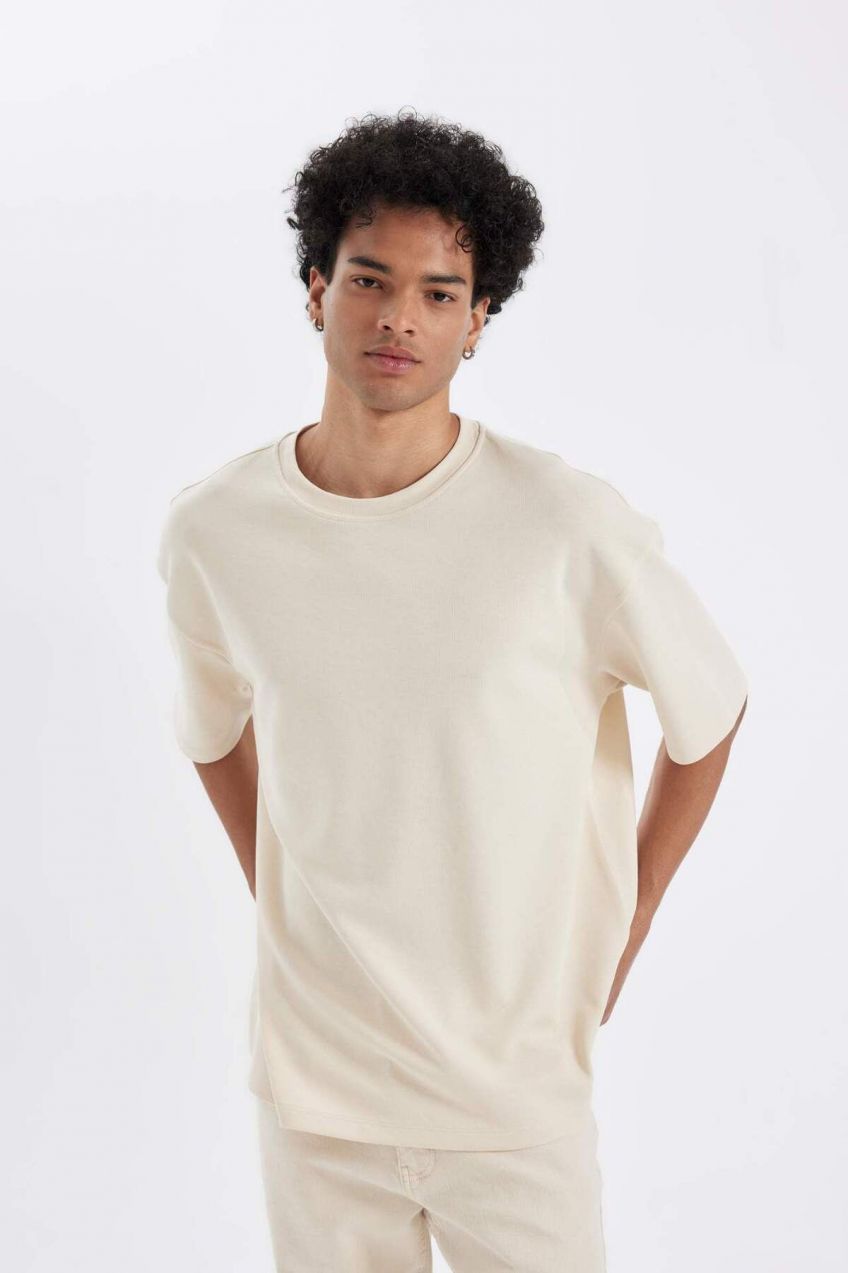 DEFACTO Oversize Fit Crew Neck Short Sleeve Basic Heavy Fabric T-Shirt