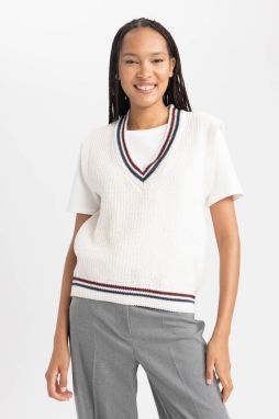 DEFACTO Oversize Fit V-Neck Sweater