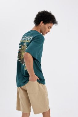 DEFACTO Rick And Morty Boxy Fit Crew Neck Short Sleeve T-Shirt