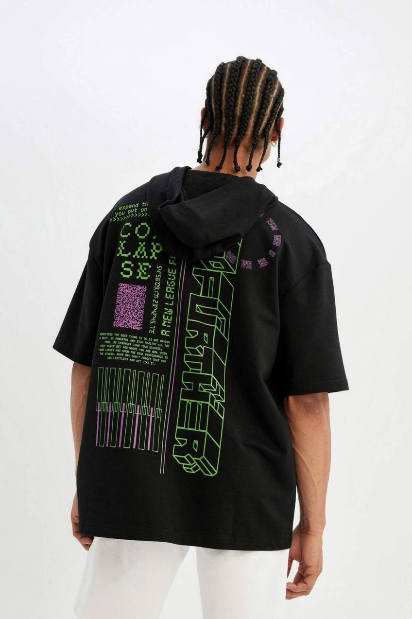 DEFACTO Fit Oversize Fit Hooded Back Printed Short Sleeve Cotton T-Shirt