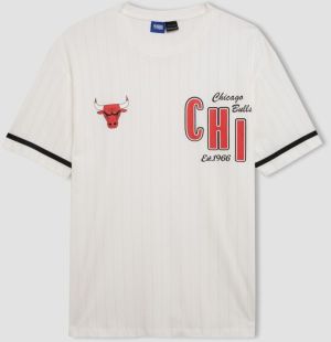 DeFactoFit NBA Chicago Bulls Boxy Fit Crew Neck Short Sleeve T-Shirt