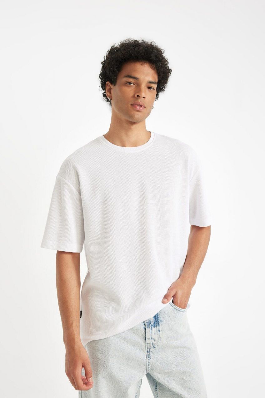 DEFACTO Comfort Fit Crew Neck Heavy Fabric Short Sleeve T-Shirt