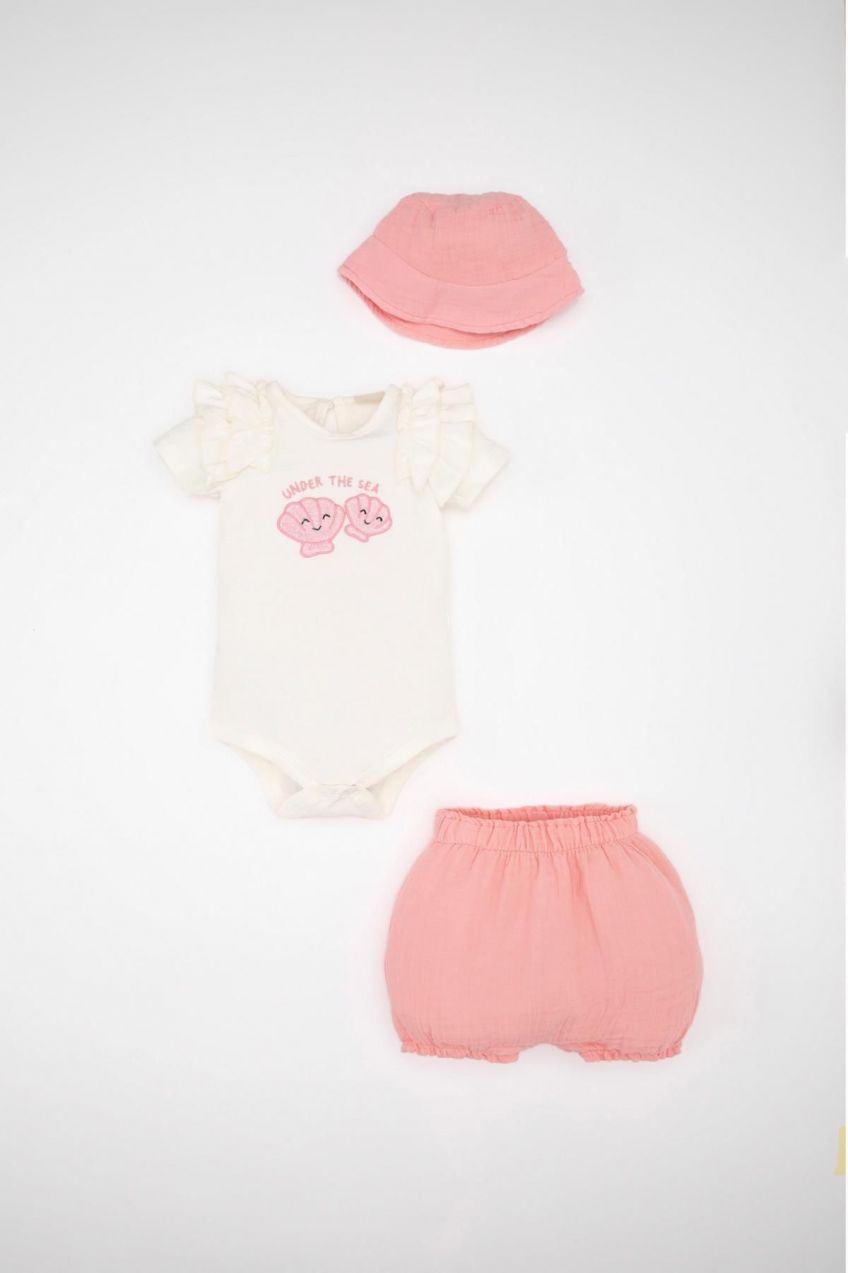 DEFACTO Baby Girl Printed Short Sleeve Snap-On Body Shorts Hat Muslin 3-Piece Set