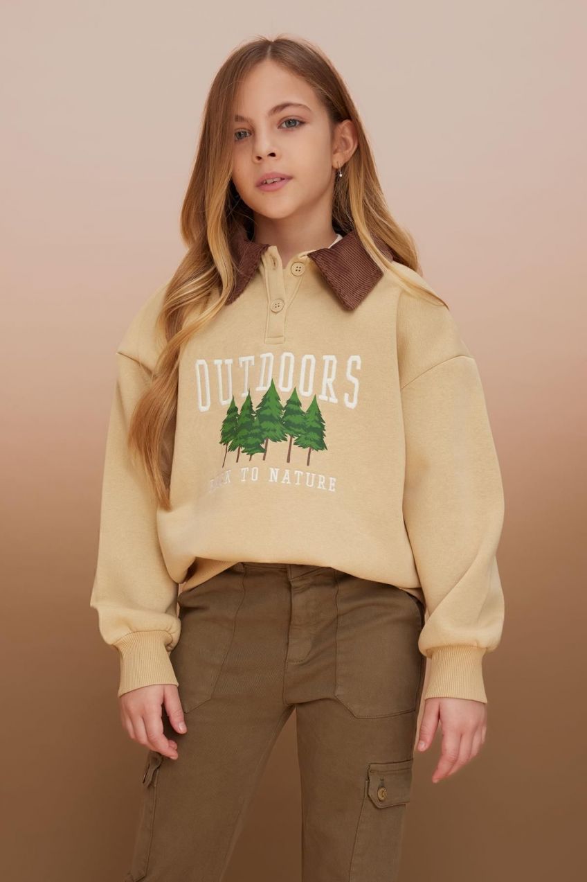 DEFACTO Girl's Oversize Fit Nature Printed Soft Fuzzy Thick Sweatshirt