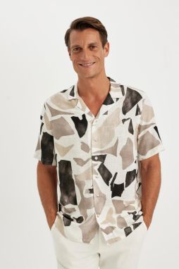 DEFACTO Relax Fit Polo Neck Short Sleeve Shirt