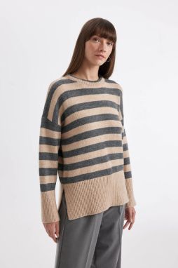 DEFACTO Oversize Fit Striped Crew Neck Sweater