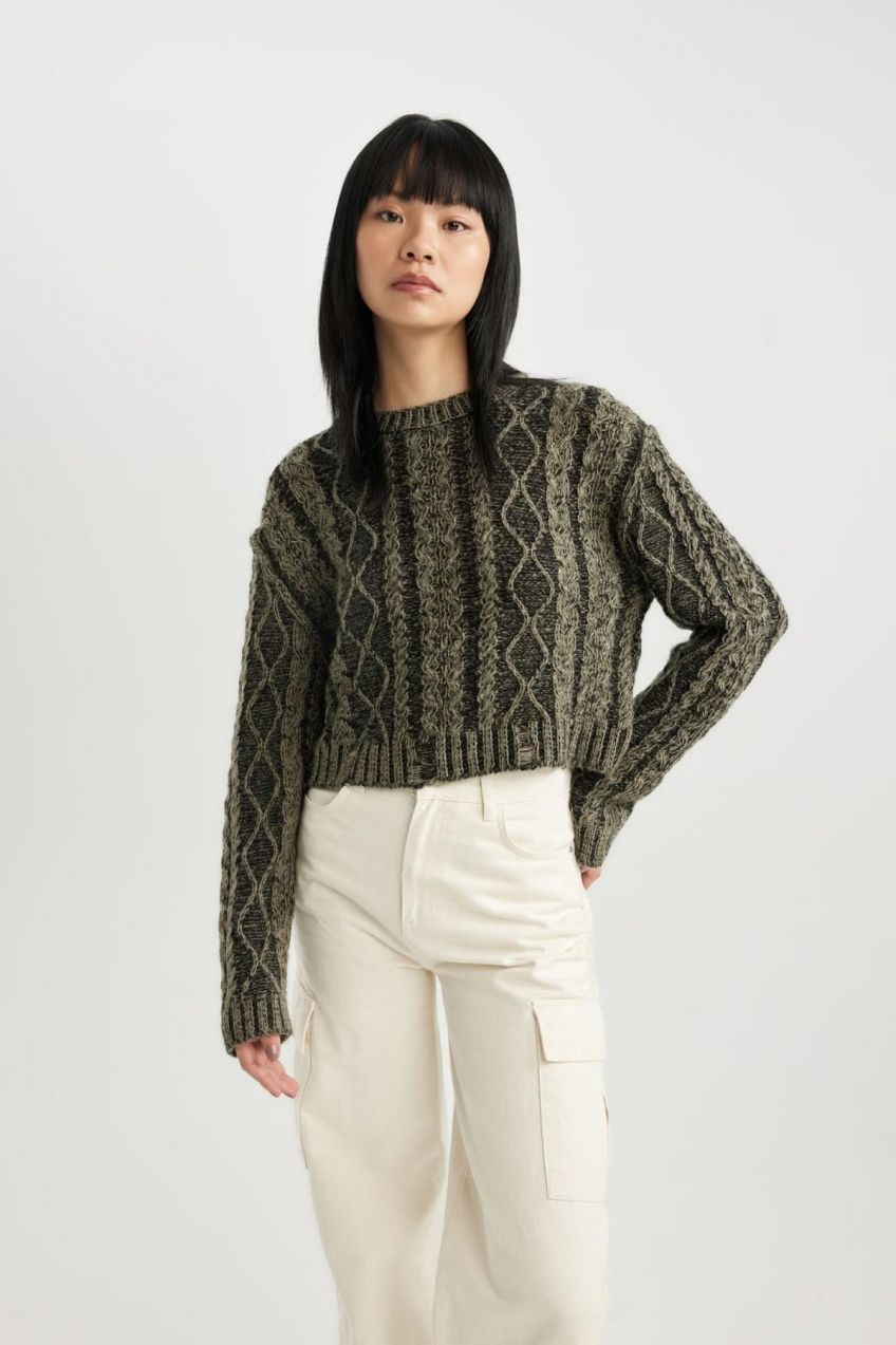 DEFACTO Regular Fit Crew Neck Knitwear Sweater